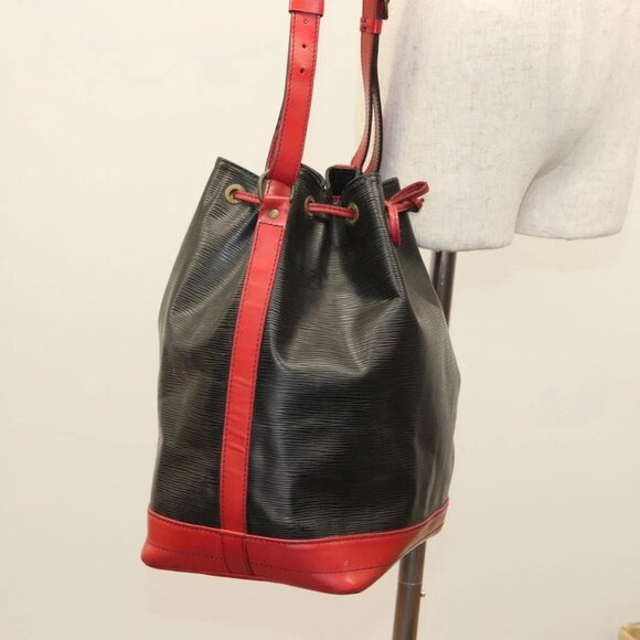 LOUIS VUITTON Epi Noe Shoulder Bag Bicolor Black Red - Picture 1 of 16